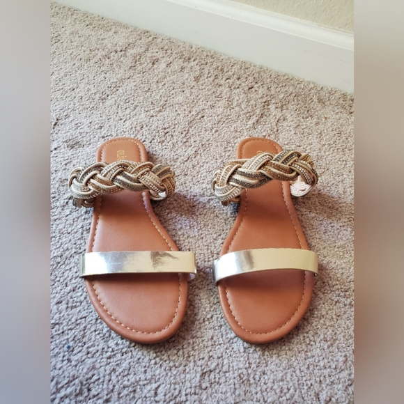 Dressy Flat Olivia Miller Sandals - Picture 5 of 5
